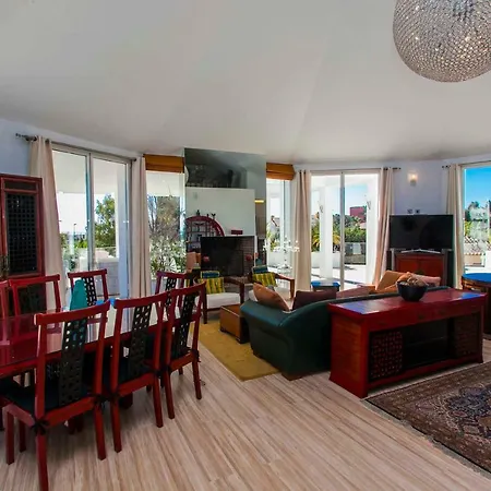 Capricho Villa *
