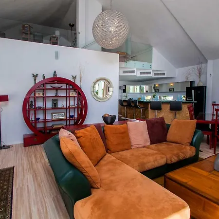 Capricho Villa *